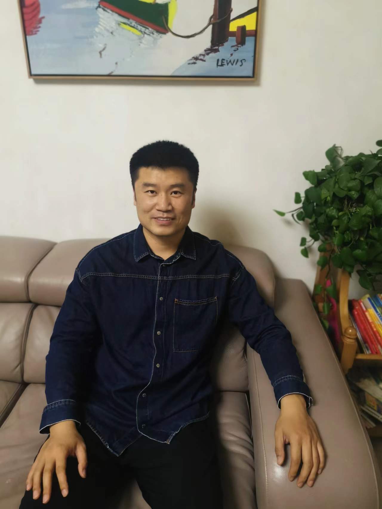 吴佳鑫生活照.jpg